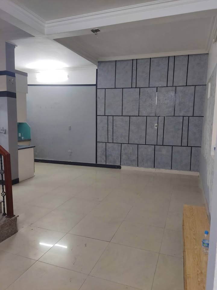 Nhà 2 tầng 1 tum tại khu phố Trung - Hải Phòng 45m² giá 2.02 tỷ - Phù hợp cho gia đình trẻ!