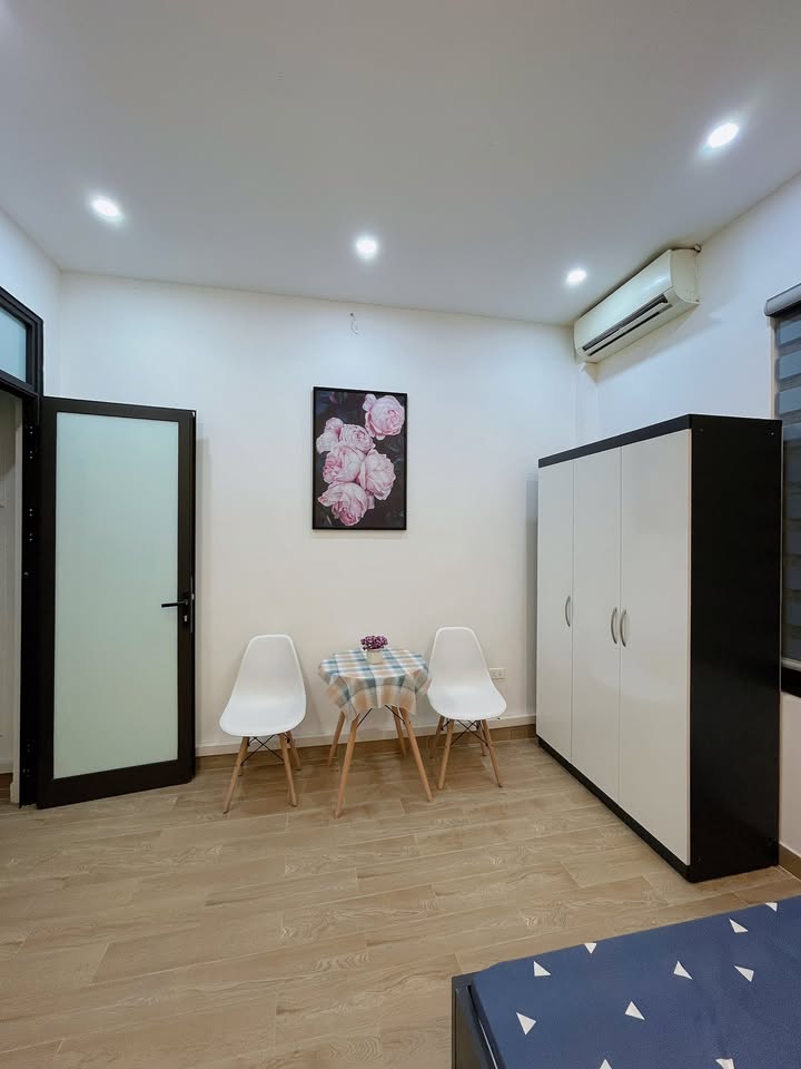 Nhà mặt phố Ngụy Như Kon Tum, quận Thanh Xuân 40m² giá 4.2 triệu - Đầy đủ tiện nghi, ô tô đỗ cửa!