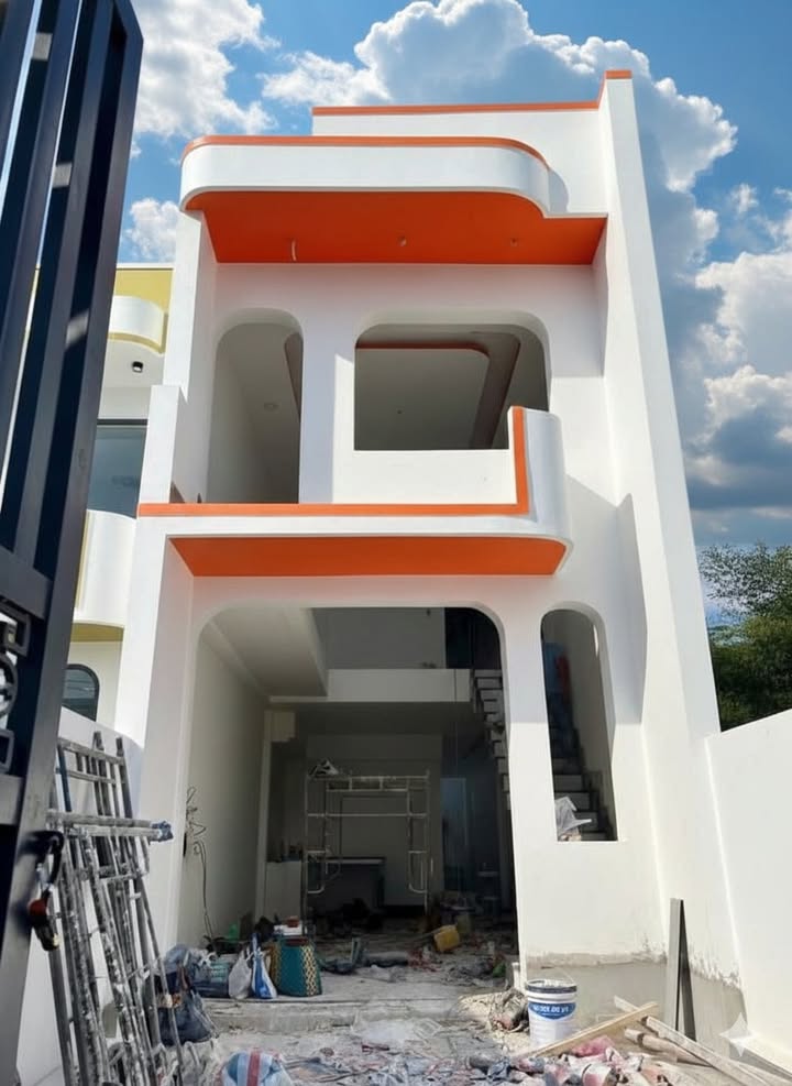 Nhà phố Tương Bình Hiệp, Thủ Dầu Một 96m² giá 2.85 tỷ - Có sân ô tô, chính chủ!