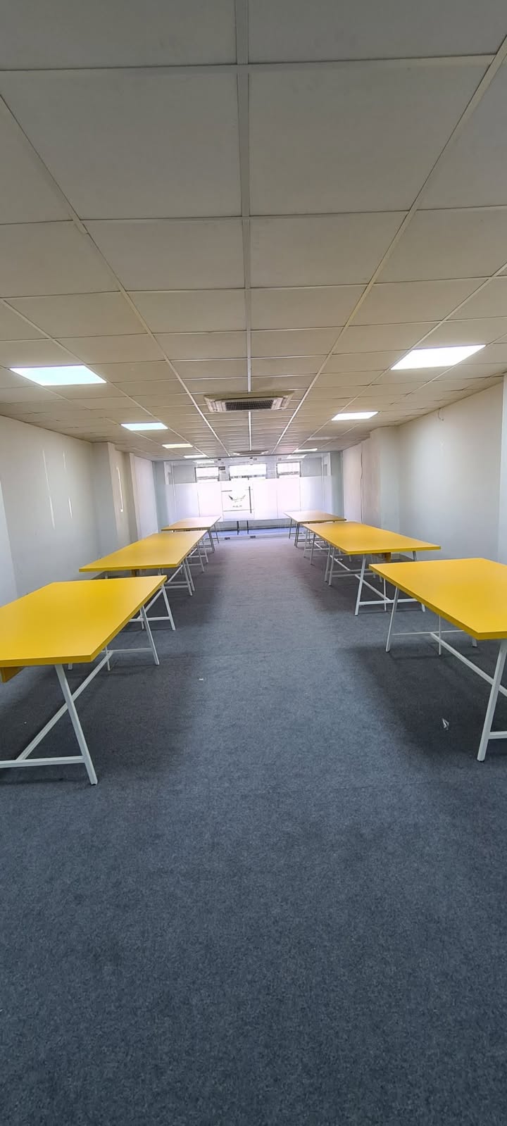 Cho thuê văn phòng tại Nguyễn Trãi, Thanh Xuân 110m² giá 12 triệu - Mặt tiền đẹp, tiện ích đầy đủ!