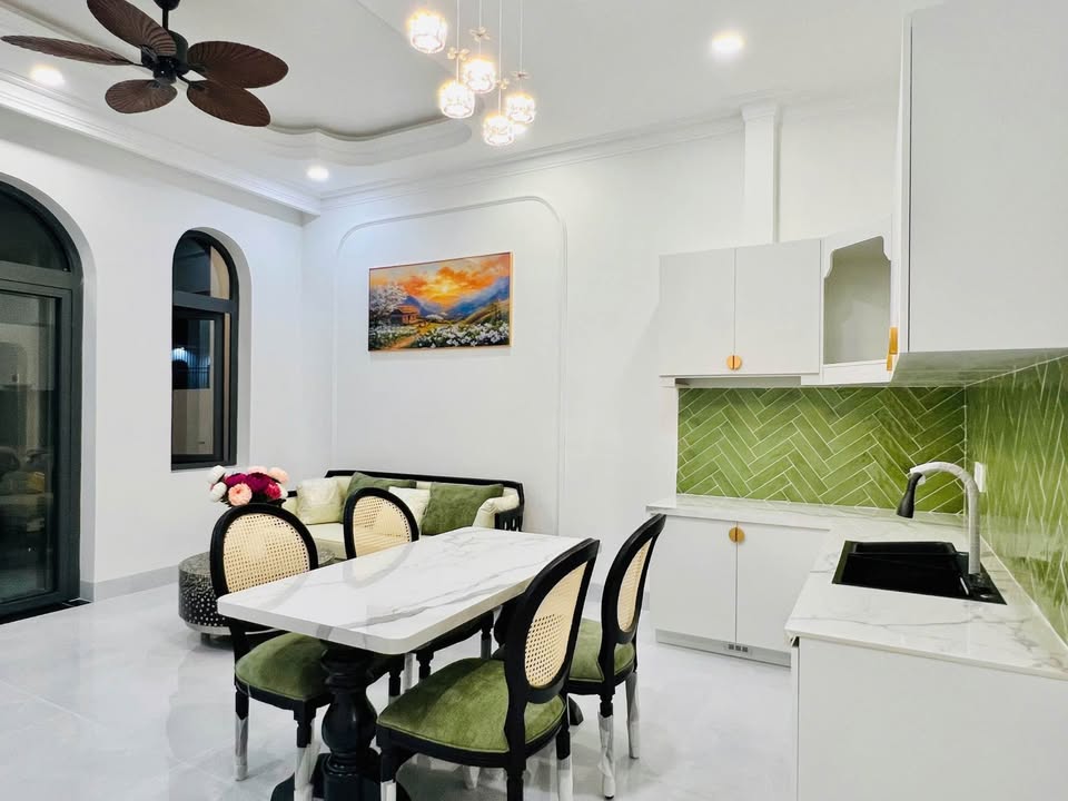 Nhà cấp 4 Phong Nẫm, 95m² giá 1.42 tỷ - Thiết kế indochine sang trọng!