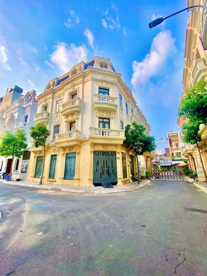 Nhà mặt tiền Nguyễn Văn Yến, Tân Phú 72m² giá 9.7 tỷ - Đầu tư sinh lời ngay!