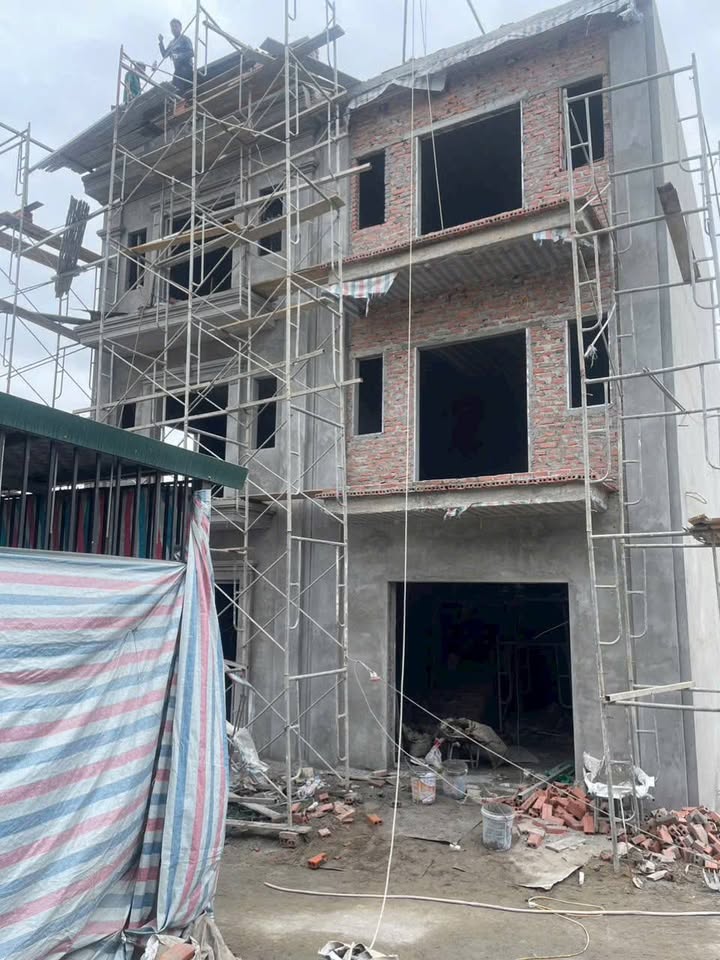 Nhà 3 tầng tại Khu 3B Giếng Đáy - 70m² giá 3.2 tỷ - Ô tô đậu cửa