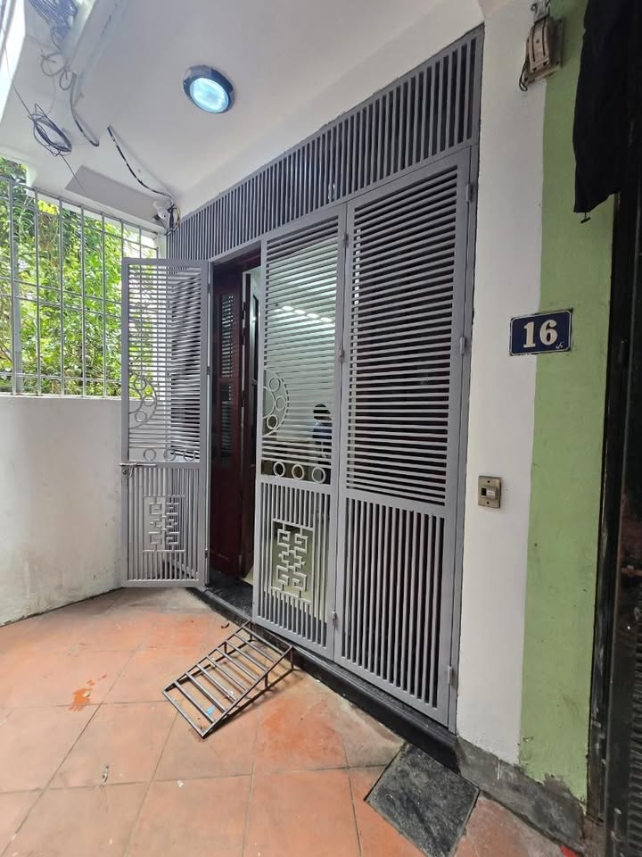 Nhà 5 tầng Phú Đô, Mỹ Đình 33m² giá 8 tỷ - Thương lượng tốt!