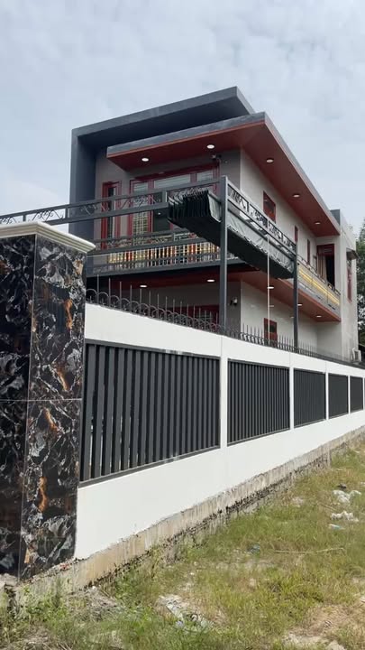 Nhà đẹp Trảng Bom 278m² giá 3.2 tỷ - Gần sân golf thuận tiện!