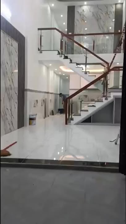 Nhà riêng Hóc Môn 68m² giá 2.75 tỷ - Sổ đỏ chính chủ, gần chợ và trường học!