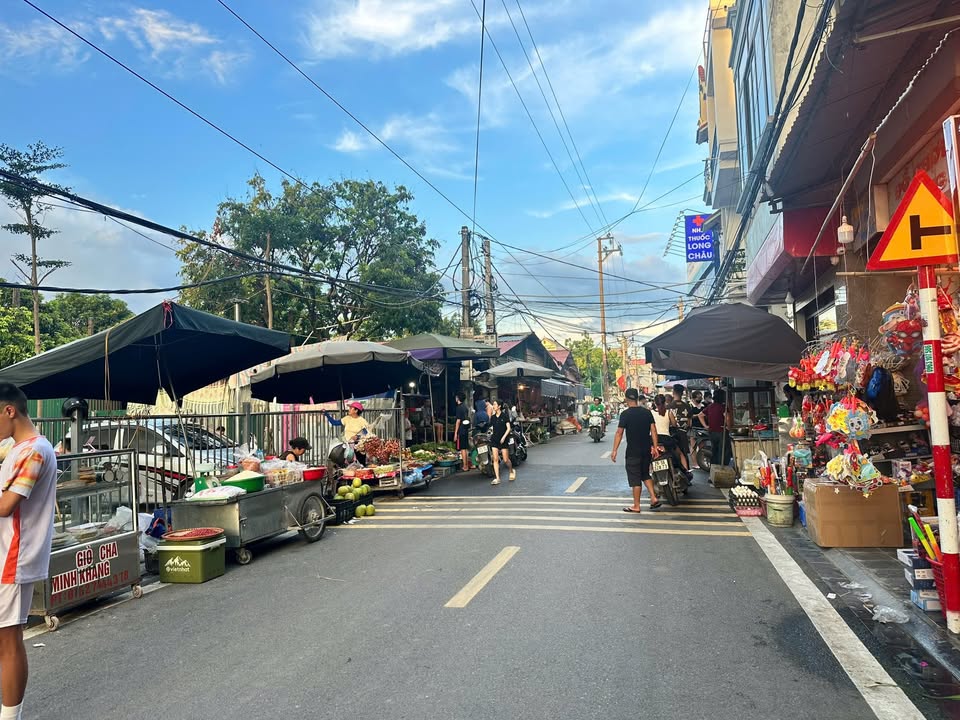 Nhà 3 tầng 100m² Quang Tiến Sóc Sơn giá 3-6 tỷ - Đường ô tô vào tận nơi!