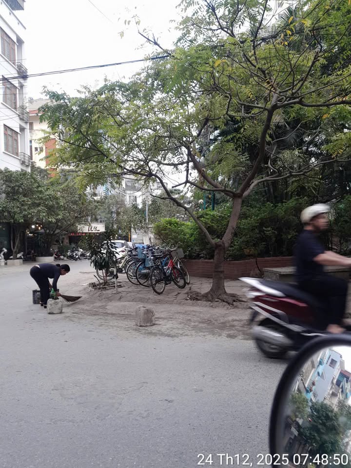 Cửa hàng cho thuê tại chung cư CT2 Ngô Thì Nhậm, 43.5m² giá 15 triệu - Kinh doanh sầm uất!