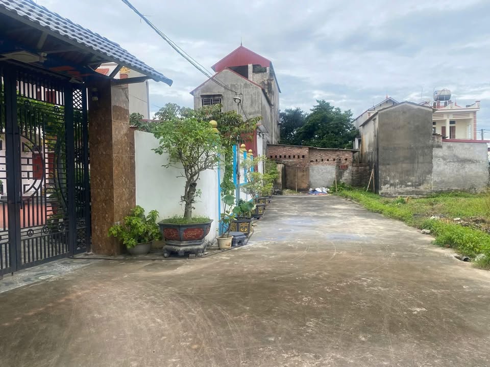 Đất Hương Mai - Việt Yên 152m² giá 900 triệu - Đường ô tô vào tận nơi!