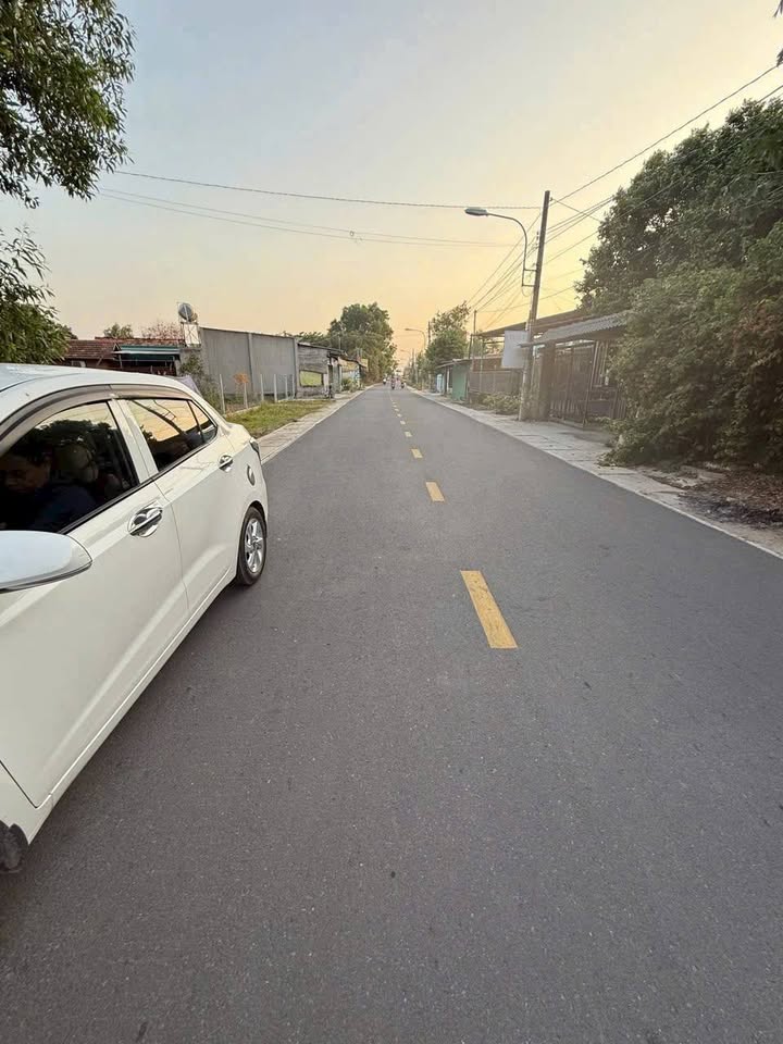 Đất thổ cư Nhơn Trạch 270m² giá tốt - Mặt tiền đường Hòa Bình