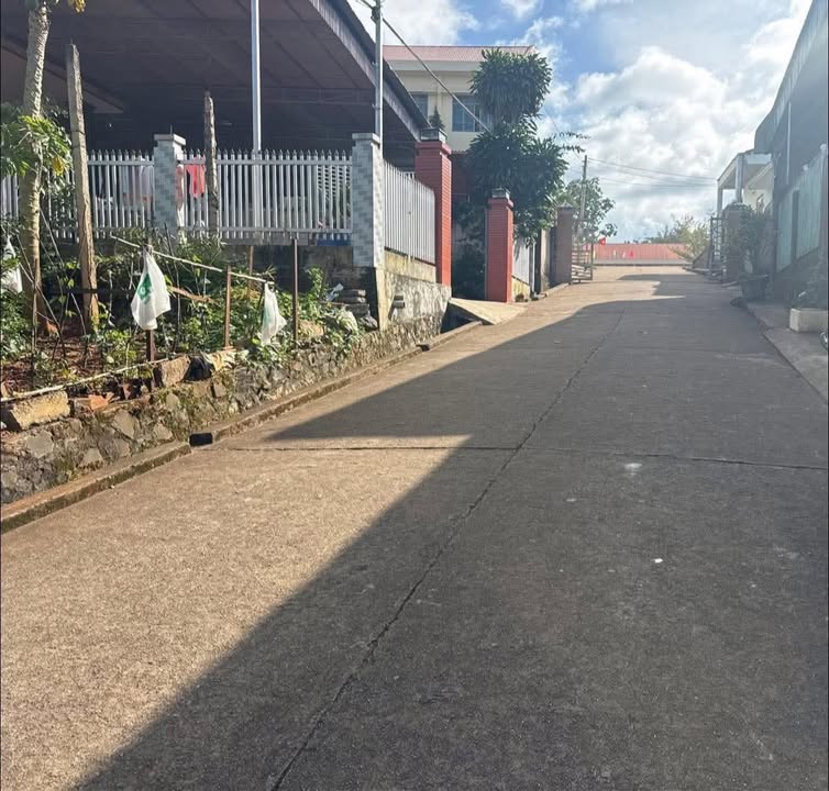 Đất nền Đức Mạnh Đắk Mil 210m² giá 945 triệu - Vị trí kinh doanh đắc địa!