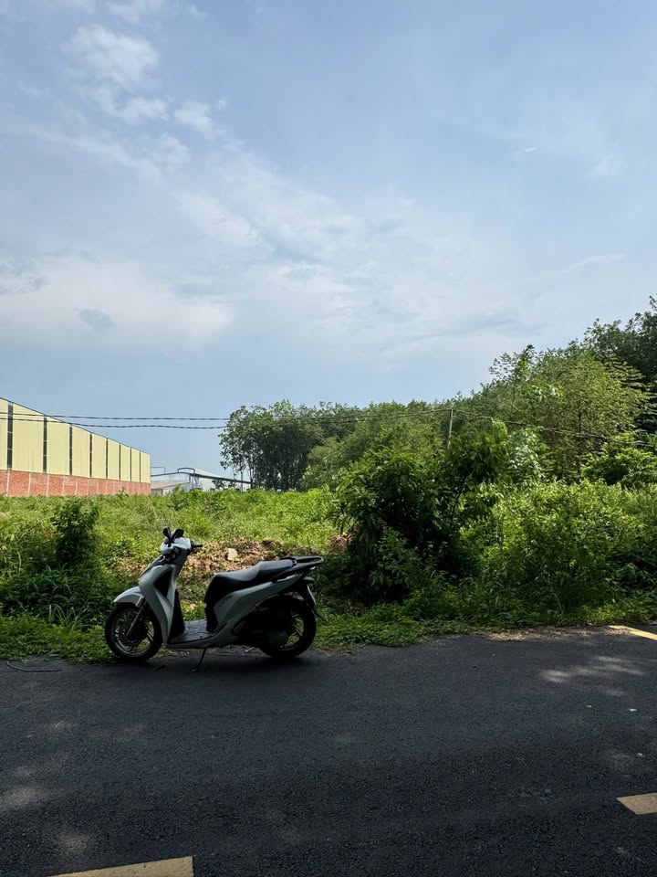 Đất Tân Hiệp, Tân Uyên 1236m² giá 7 tỷ - Sổ đỏ chính chủ, thổ cư 100%!