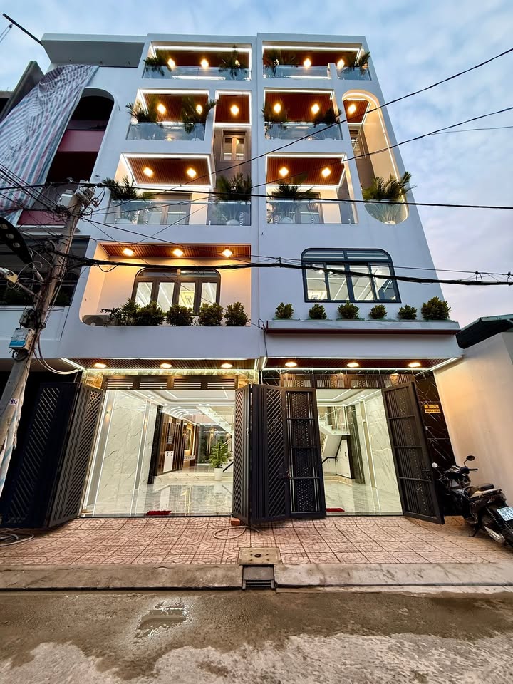 Nhà phố Thạnh Xuân 25, Q12, 79.8m² giá 7 tỷ - Thiết kế hiện đại, đầy đủ tiện nghi!