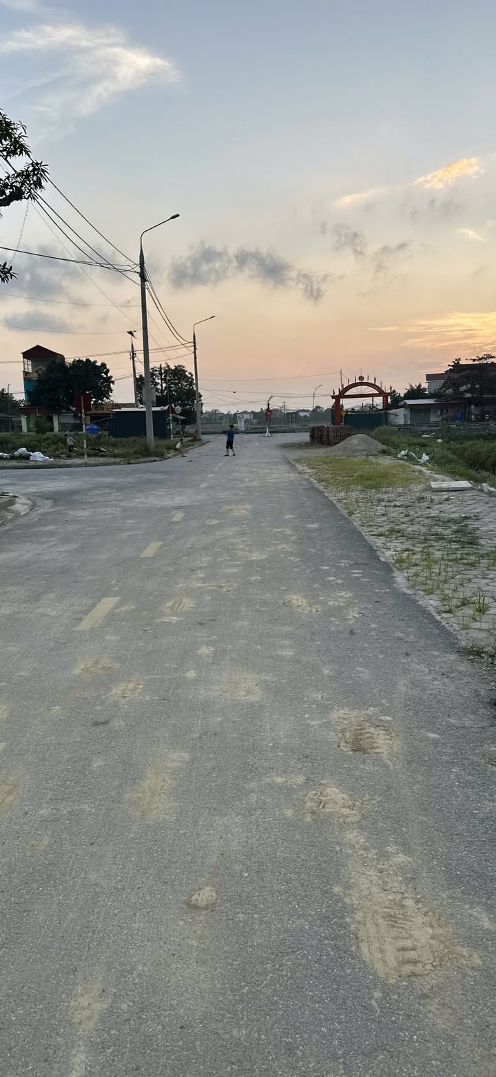 Bán đất khu tái định cư Yên Thọ, Ý Yên, Nam Định - Diện tích 200m², mặt tiền 9m