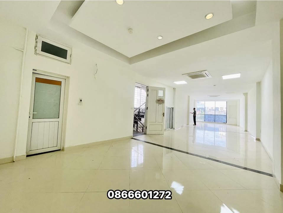 Sàn văn phòng cho thuê tại đường An Trạch, quận Đống Đa - Giá chỉ 13 triệu/tháng!