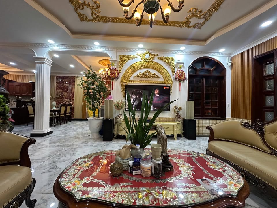 Biệt thự KDC Gia Hòa Phong Phú 144m² giá 11.5 tỷ - Thiết kế sang trọng, thông thoáng