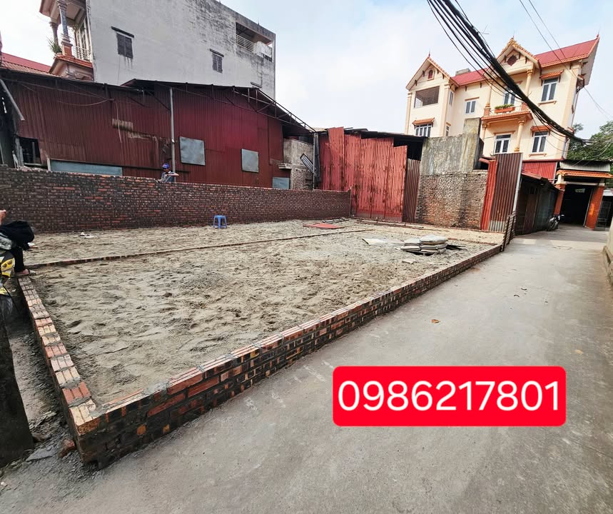 Đất trục chính khu phố Me Phù Khê 40m² giá 2 tỷ - Đầu tư sinh lời tuyệt vời!