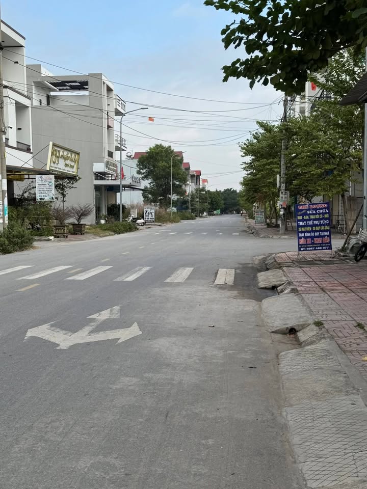 Đất nền lô góc tại phường Cảnh Thụy, Yên Dũng 150m² giá 5 tỷ - Kinh doanh thuận lợi!