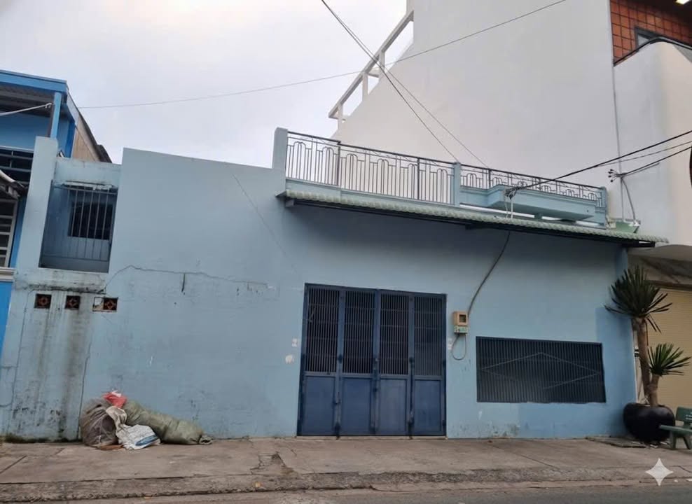 Cho thuê kho xưởng đường Lê Văn Quới, Bình Tân 276m² - Đường container, giá chỉ 30 triệu!