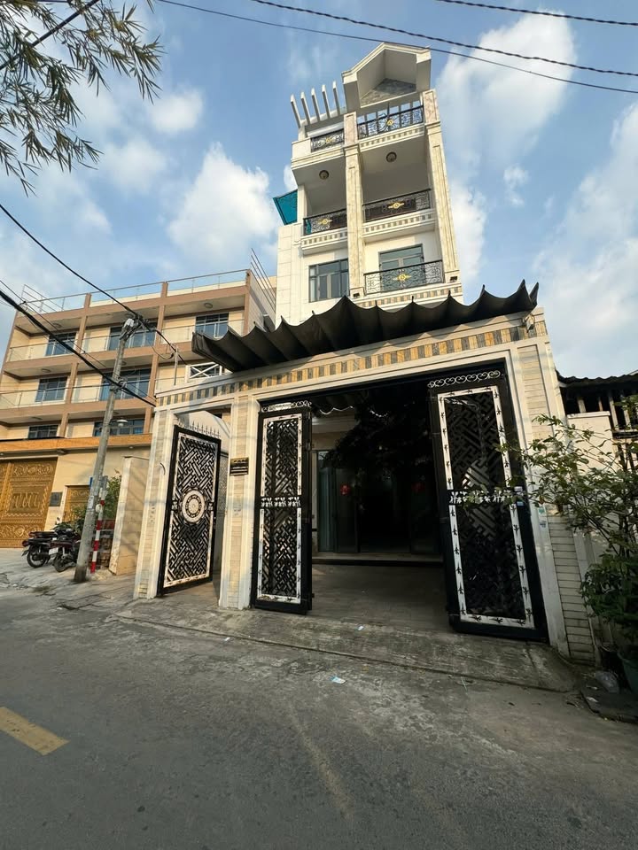 Nhà lô góc cho thuê tại Bình Hưng Hòa A 144m² giá 32 triệu - Thích hợp cho Spa, phòng khám, lớp học!