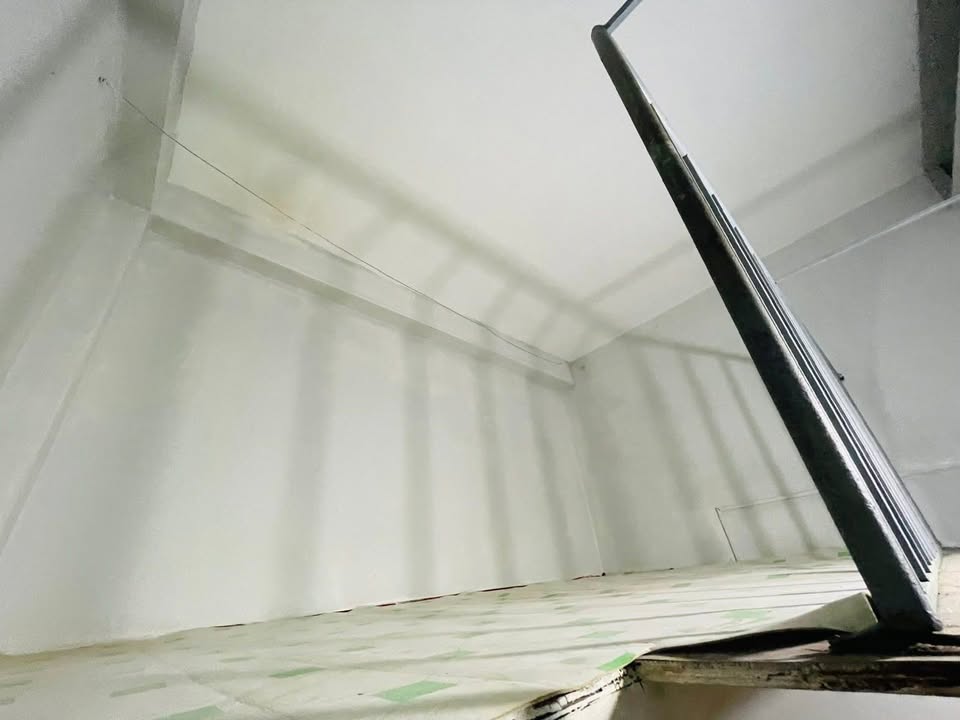 Cho thuê phòng 10m² tại Tô Hiệu, Tân Phú chỉ 2 triệu - Giờ giấc tự do!