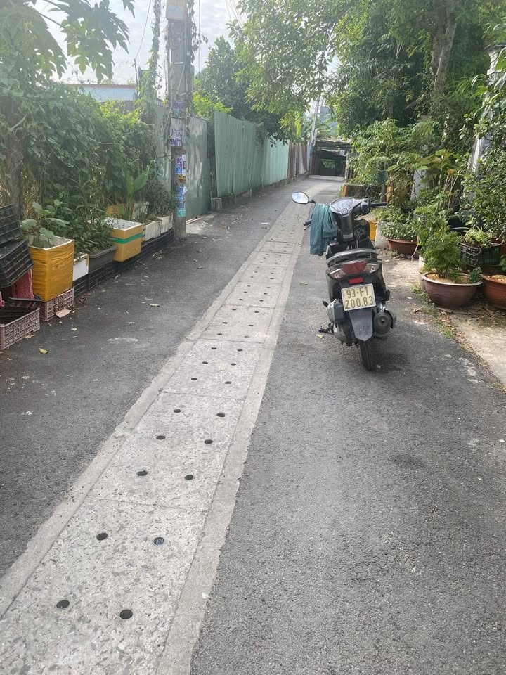 Đất nền tại Hẻm 385 Lê Hồng Phong, Phú Hòa 125m² giá 2.35 tỷ - Sổ hồng chính chủ!