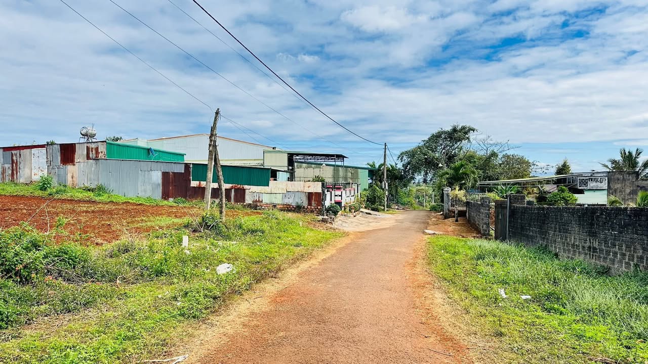 Đất Thổ Cư Thôn 4, Xã Trà Đa 300m² giá 700 triệu - Vị trí thuận lợi gần khu công nghiệp