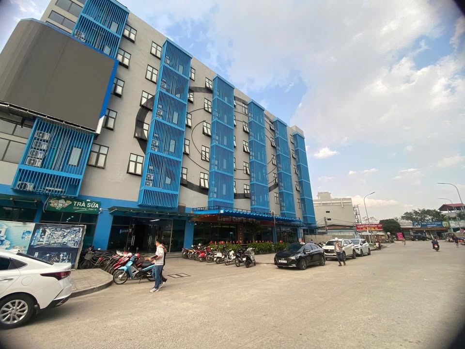 Cho thuê mặt bằng kinh doanh 1000m² tại ký túc xá Luxshe - Giảm giá 3 tháng đầu tiên!