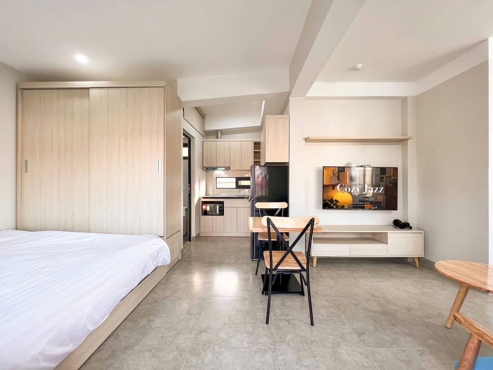 Căn hộ 1 phòng ngủ tại 90 Đường Bưởi, Ba Đình - Vị trí đắc địa, tiện ích đầy đủ!