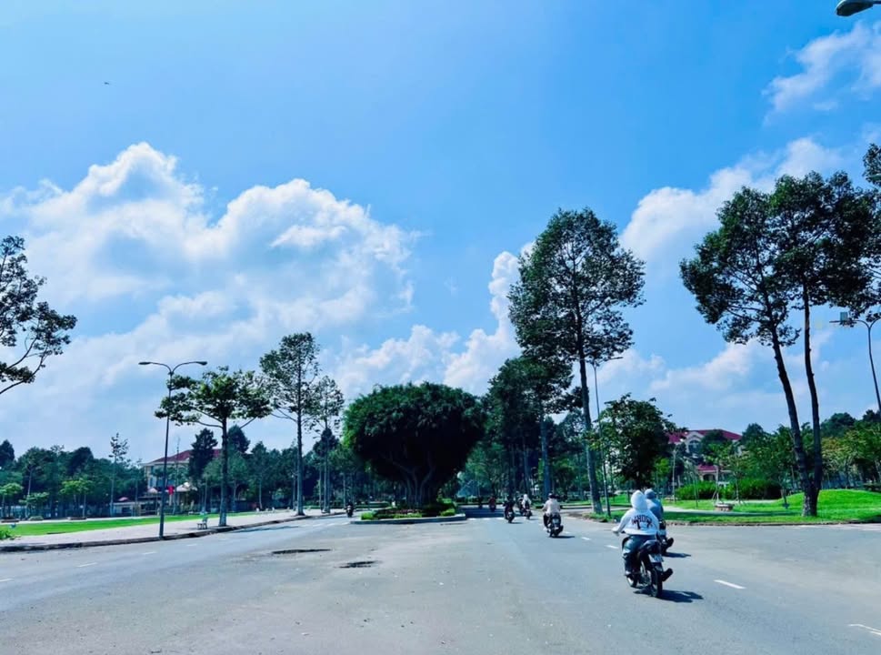 Đất nền KDC Ngân Thuận, Bình Thủy, Cần Thơ 99m² giá 2.2 tỷ - Sổ đỏ chính chủ, vị trí đắc địa!