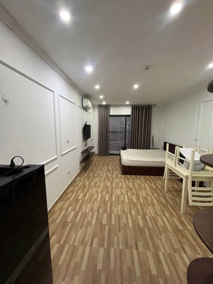 Cho thuê căn studio 40m² phố Ái Mộ, Long Biên - Giá chỉ 6 triệu/tháng!