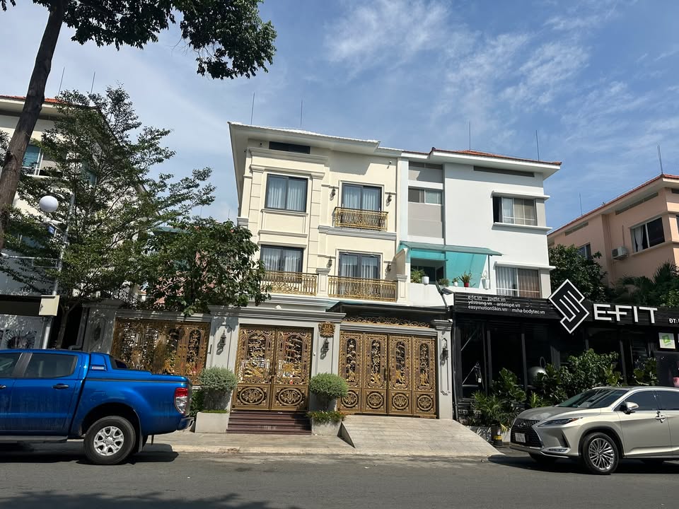 Biệt thự song lập Phạm Thái Bường, quận 7, 210m² giá 79.9 tỷ - Đầu tư sinh lời ngay!