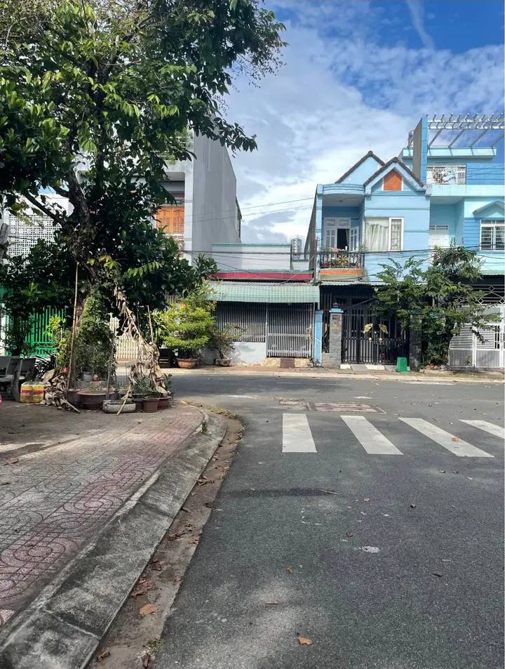 Đất nền mặt tiền đường Hoàng Hoa Thám, 105m² chỉ 3 tỷ - Hướng Đông Nam, cơ hội đầu tư không thể bỏ qua!