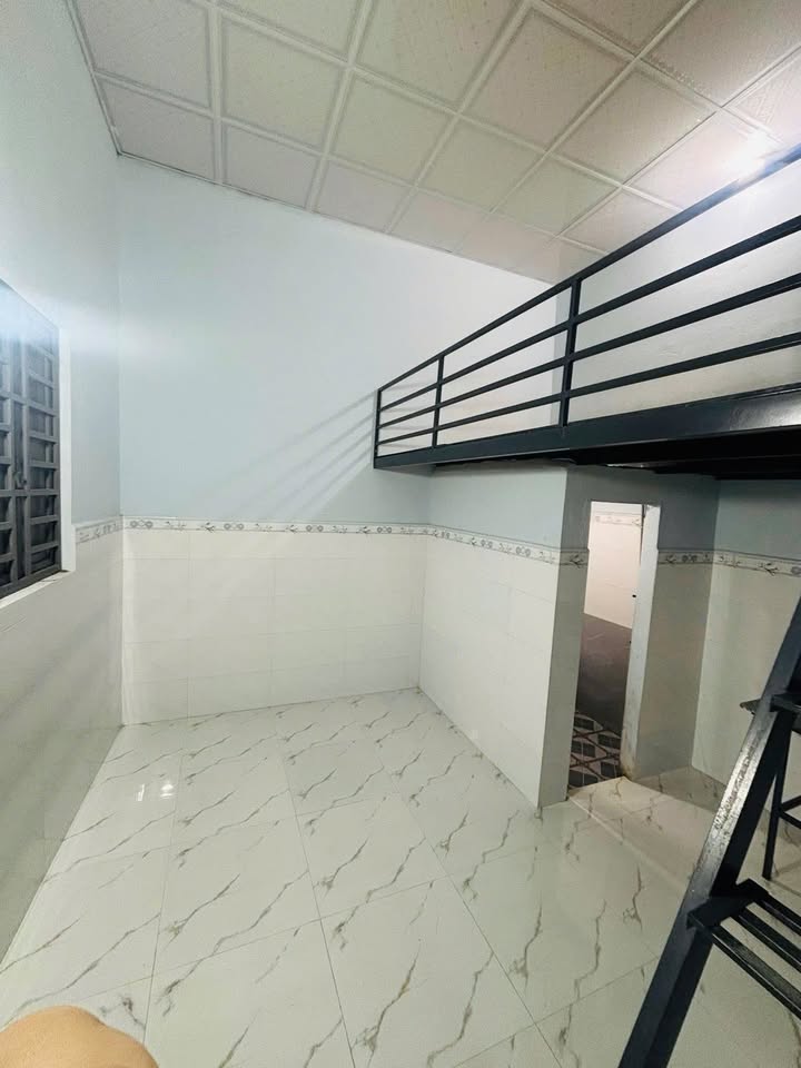 Phòng trọ gác lửng tại Tô Hiệu, Liên Chiểu - Chỉ 2.5 triệu/tháng!