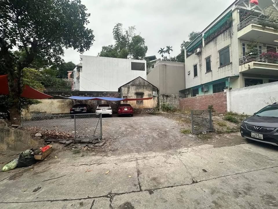 Bán đất ngõ 5 Nguyễn Văn Cừ, Hồng Hải, 63,7m² giá 4,2 tỷ - Giao thông thuận lợi!