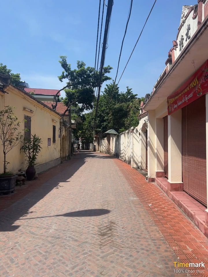 Nhà cấp 4 Đông Ngạc 33m² giá thỏa thuận - Tiện ích ngập tràn!