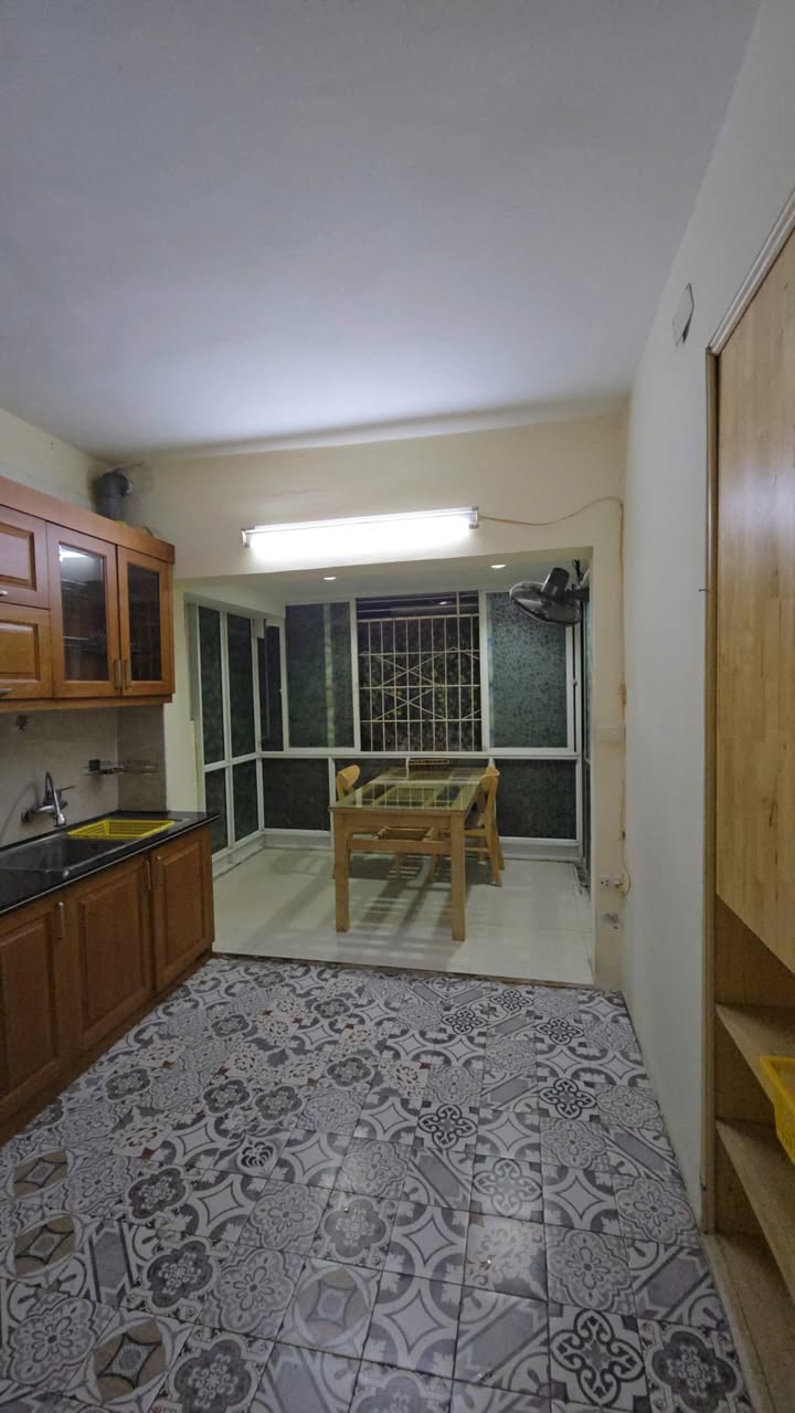 Căn hộ cho thuê Ngọc Khánh 70m² - Đầy đủ nội thất, vào ở ngay!