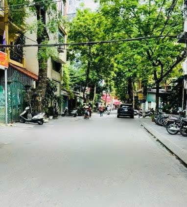 Cho thuê mặt bằng Hoàng Văn Thái 60m² giá 9 triệu - Phù hợp mọi mặt hàng!