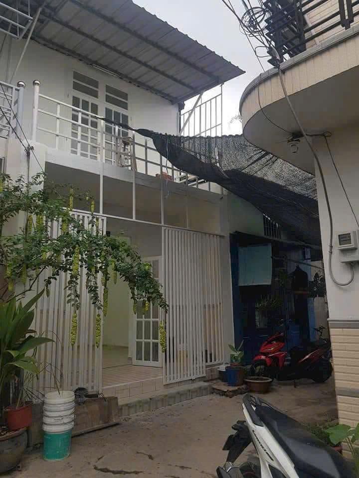 Nhà bán Tân Vĩnh Lộc, Bình Chánh 90m² giá 3 tỷ - Sổ hồng riêng chính chủ!