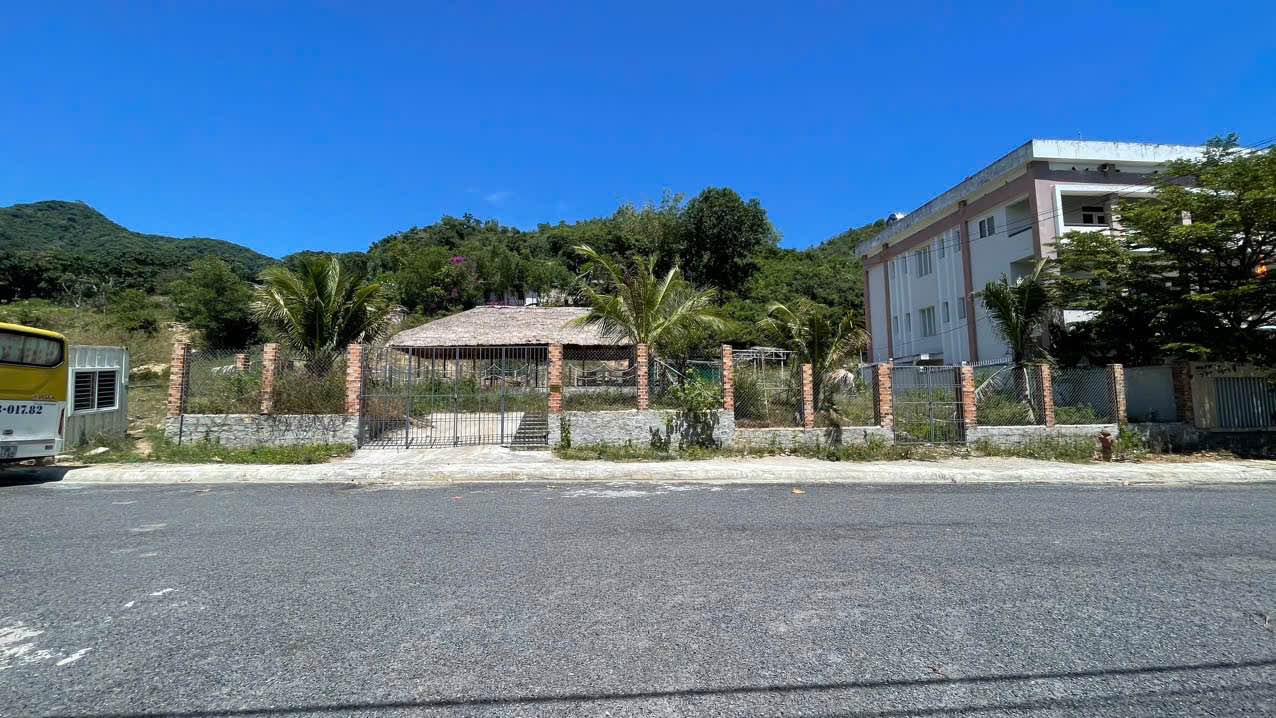 Bán lô biệt thự đẳng cấp tại Nha Trang 600m² giá 34.2 tỷ - VIEW TRIỆU ĐÔ bến du thuyền!