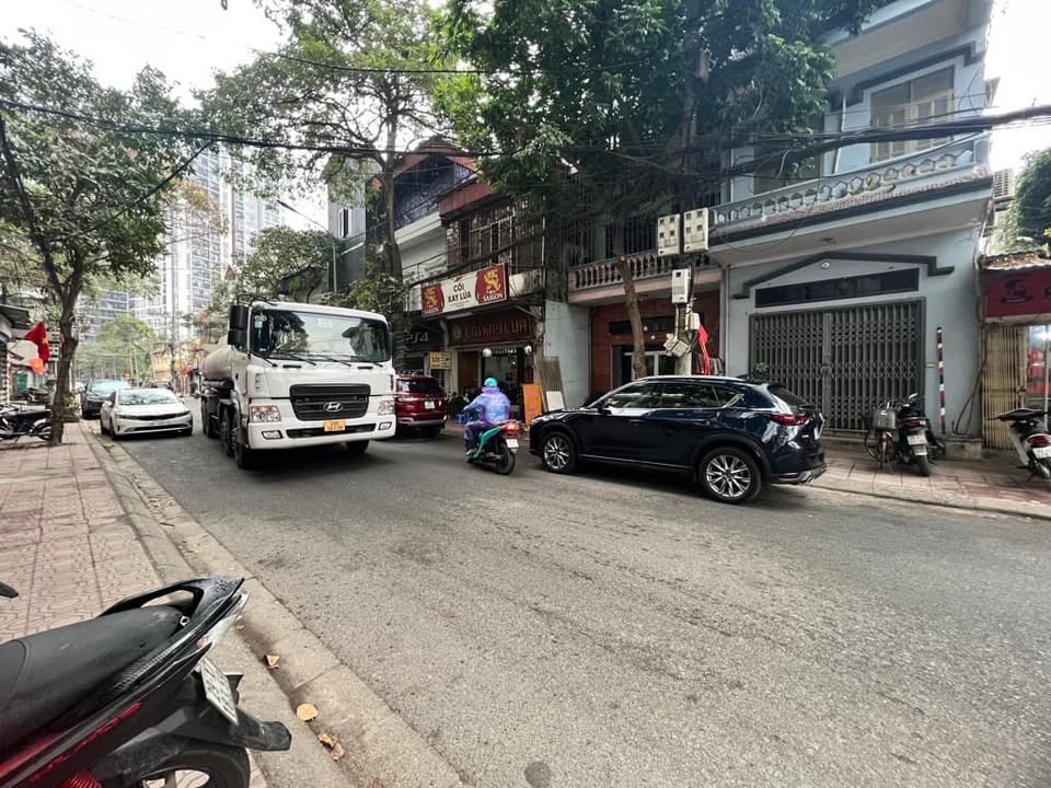 Bán gấp FrontHouse 50m² Đức Giang, Long Biên, giá 13 tỷ - Đầu tư sinh lời hấp dẫn!