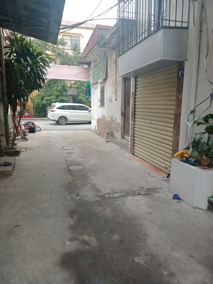 Nhà 3 tầng Sài Đồng 24m² giá 1.6 tỷ - Sẵn sàng vào ở ngay!