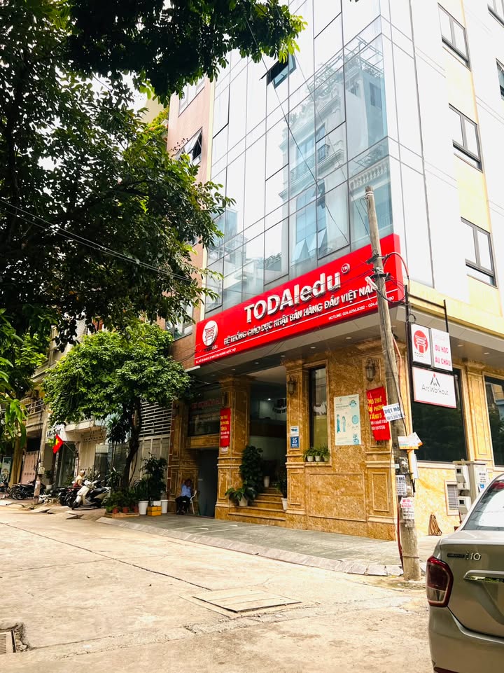 Cho thuê văn phòng tại Cầu Giấy 130m² - Không gian hiện đại, tiện nghi!