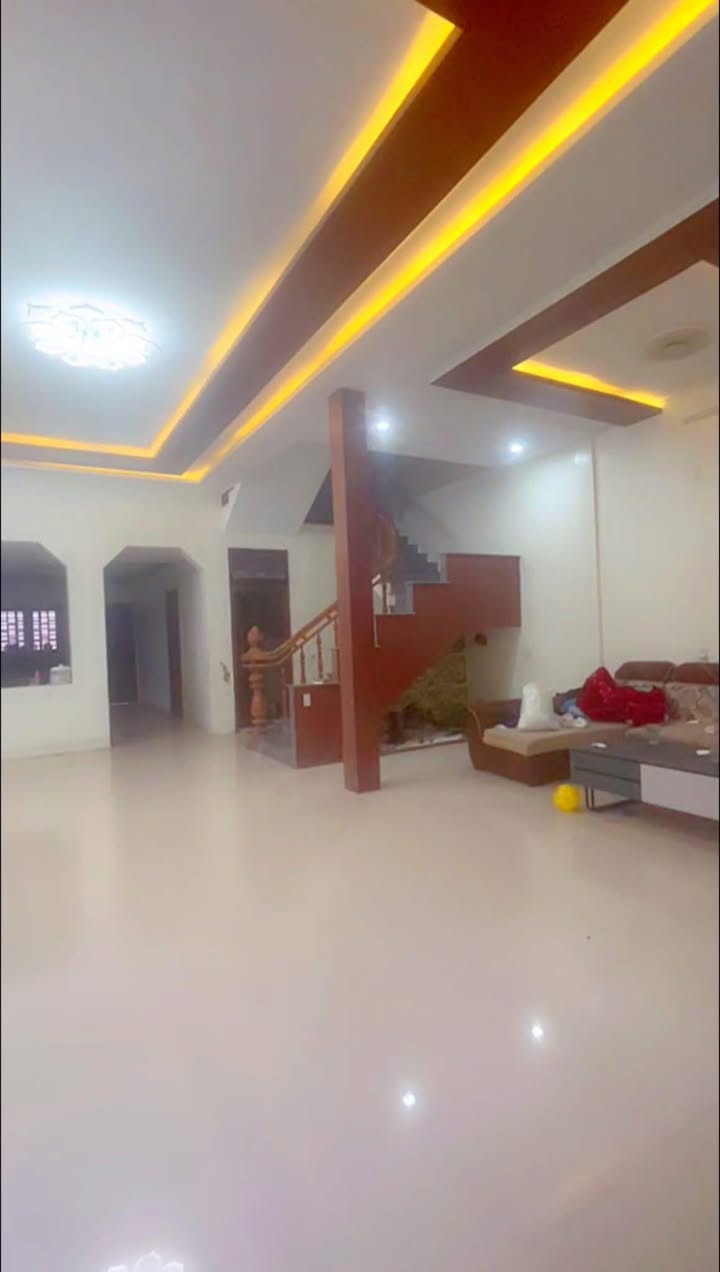 Nhà 3 tầng mặt tiền Tôn Thất Bật, 180m² giá 4.9 tỷ - Đầu tư sinh lời ngay!