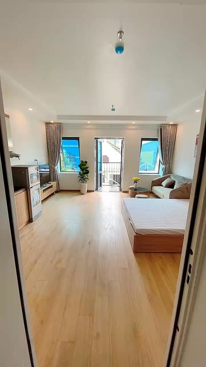 Căn hộ cho thuê tại Linh Lang, Ba Đình - Full nội thất, giá thỏa thuận!