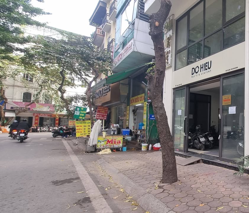 Mặt bằng kinh doanh văn phòng cho thuê tại Đống Đa 80m² - Thoáng đãng, giá chỉ 21 triệu!