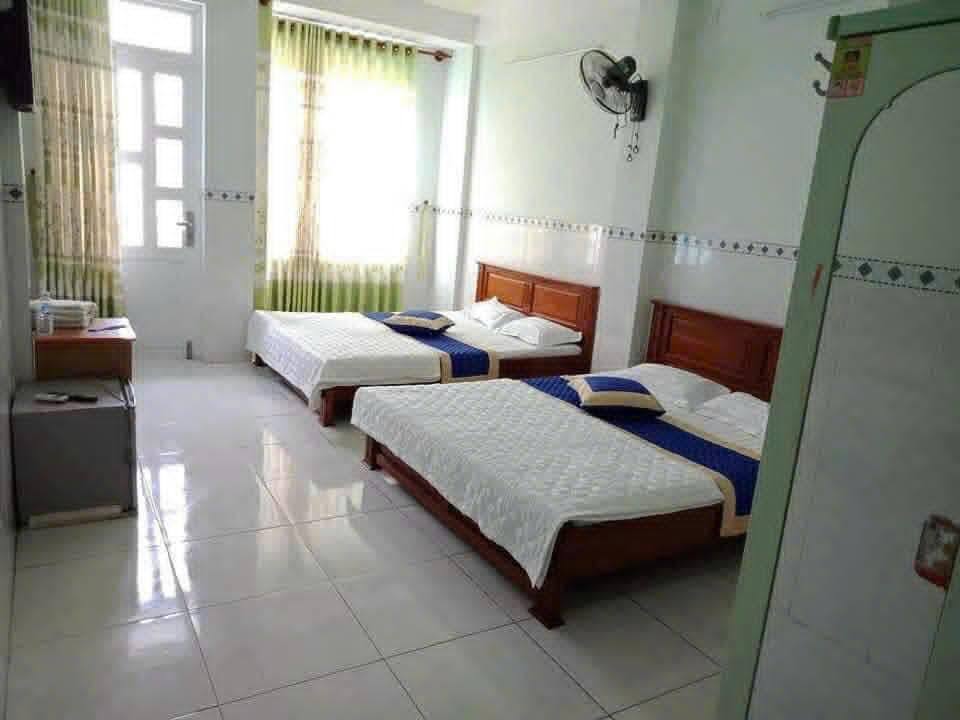 Nhà nghỉ mặt tiền Nguyễn Văn Cừ Quy Nhơn 70m² giá 6.5 tỷ - Gần biển, chợ Chương Dương!