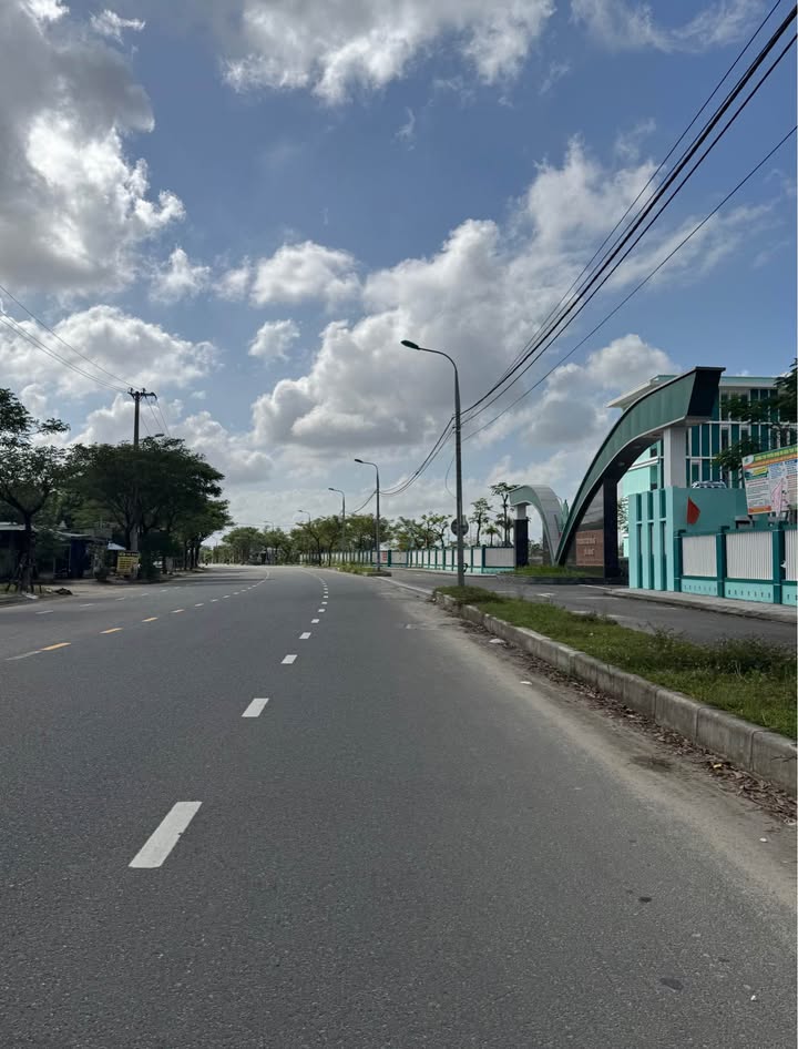 Nhà đẹp đường Mai Đăng Chơn, quận Ngũ Hành Sơn 59.9m² giá 3.05 tỷ - Thiết kế hiện đại, dọn vào ở ngay!