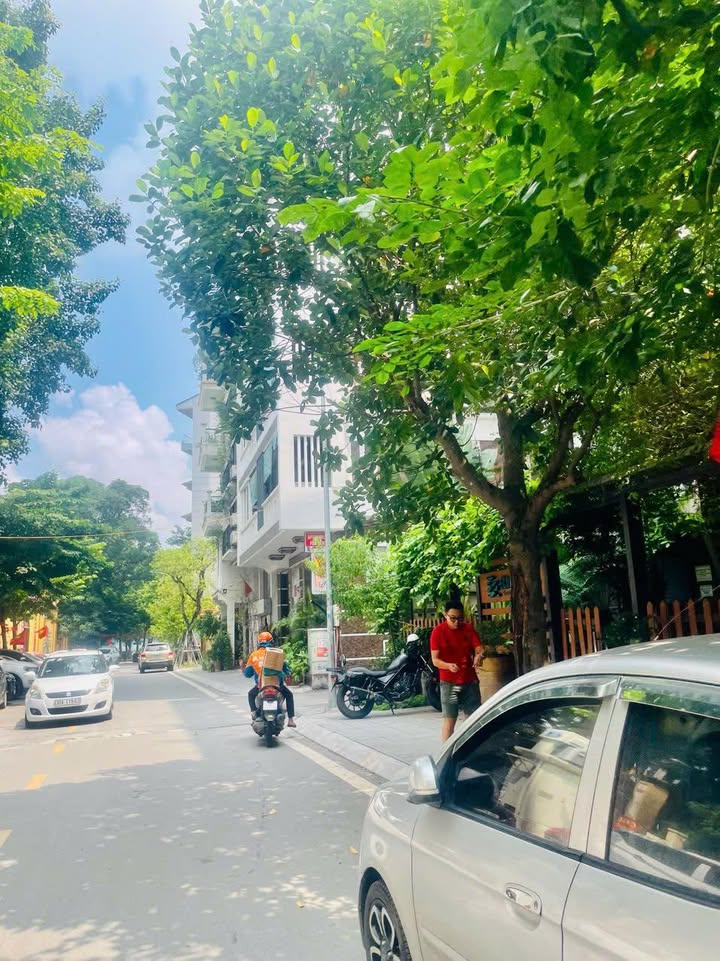 Nhà Xuân Đỉnh 31m² giá 6 tỷ - Lô góc 6 tầng thang máy, bán gấp!