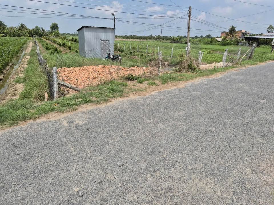 Đất vườn Nhơn Phú, Mang Thít 2000m² giá 860 triệu - Đầu tư sinh lời ngay!